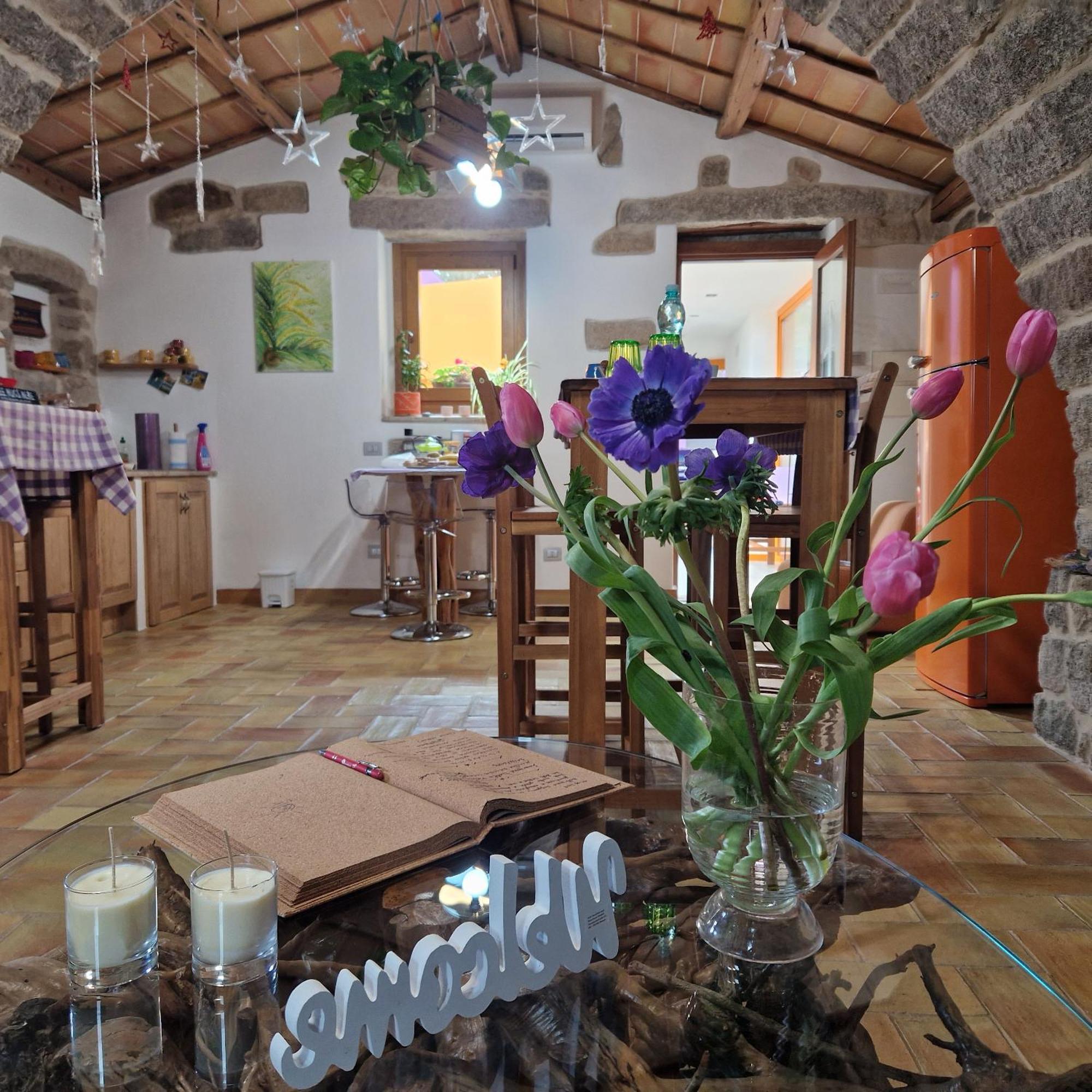 Limbara Dreaming Hotel Tempio Pausania Kültér fotó